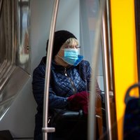Sabiedriskajā transportā jālieto mutes un deguna aizsegi; atļauts pulcēties līdz 25 cilvēkiem