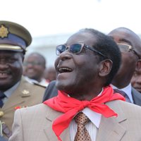 Uz pāvesta inaugurāciju Romā ieradies Zimbabves prezidents Mugabe