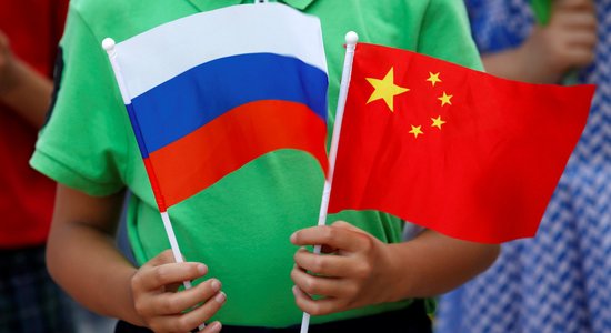 Polija aicina Ķīnu nosodīt Krievijas agresiju Ukrainā
