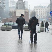Latvijas iedzīvotāji ir ceturtie trūcīgākie ES, secina 'Eurostat'