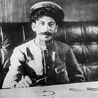 Историки рассказали о внебрачном сыне Сталина и судьбе его матери