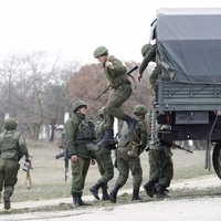 Ukrainas parlaments pieprasa Krievijas karaspēka izvešanu no Krimas