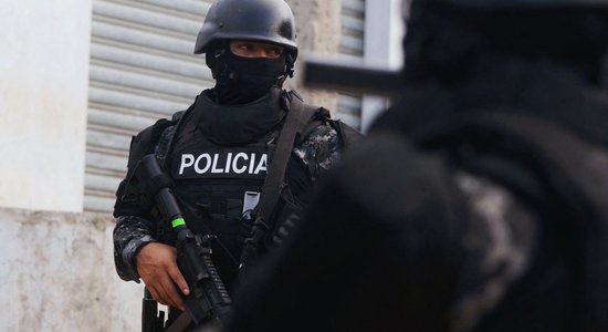 Ekvadorā īpašā operācijā izglābti 49 gangsteru nolaupīti cilvēki