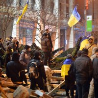 Kijevā notiekošais atgādina nežēlīgu karu, stāsta Ukrainas mediju eksperte