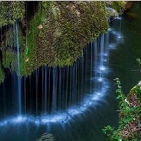 Rumānijas skaistākais ūdenskritums, kas izskatās kā no pasaku grāmatas