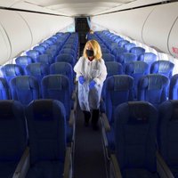 Авиакомпании оценили риск заразиться коронавирусом в самолете