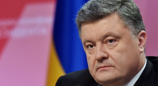 Порошенко покинул Украину перед вызовом на допрос