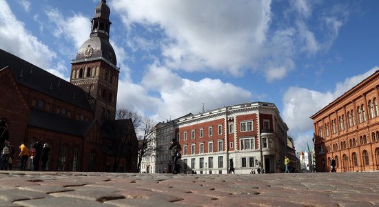 ERAB paaugstinājusi Latvijas ekonomikas izaugsmes prognozi
