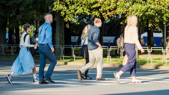 Līdz 2027. gadam mainīs reģistrācijas kārtību skolās – pirmie izmaiņas izjutīs devītklasnieki