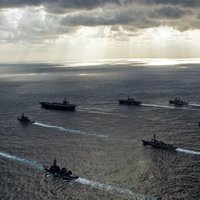 Japāna Senkakās dislocē 12 jaunus karakuģus