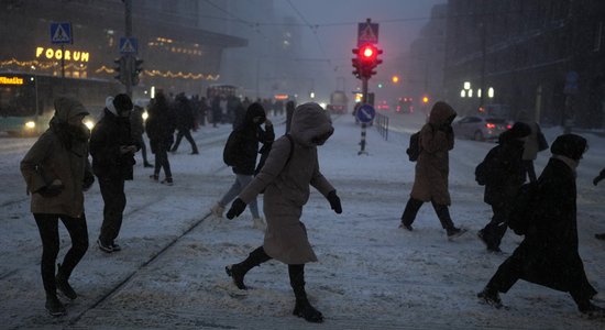 Snigšanas un vēja dēļ Igaunijā elektroapgādes traucējumi