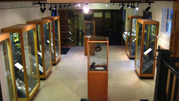 Dog Collar Museum