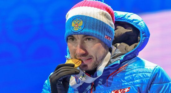 Российский биатлонист Логинов выиграл золотую медаль чемпионата мира