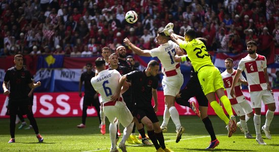 Албанский футболист дисквалифицирован на два матча ЕВРО за оскорбления сербов