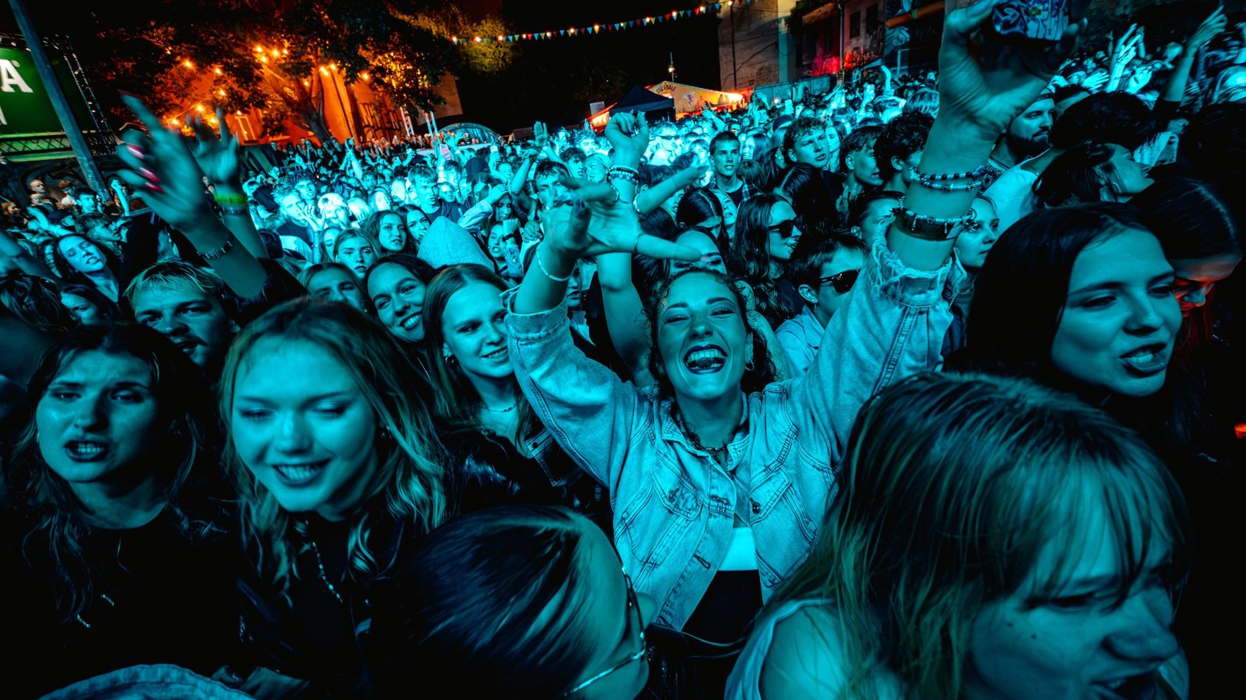“People Were Shouting They Couldn’t Breathe”: Sold-Out Ezīšfests Raises Safety Concerns