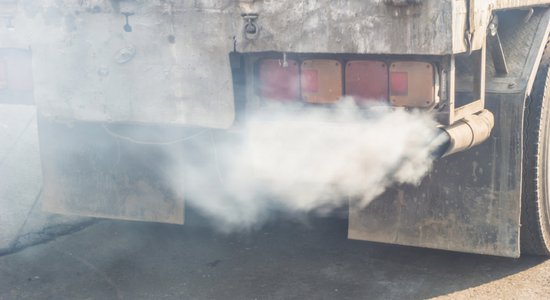 Rīgā centrā sāk sodīt kravas transporta vadītājus