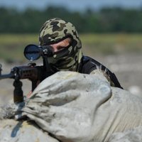 Украинские военные и сепаратисты одновременно заявили о взятии Новоазовска