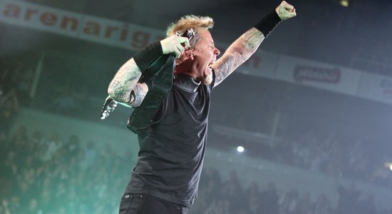 ВИДЕО: Metallica спела "Группу крови" Цоя на концерте в Москве