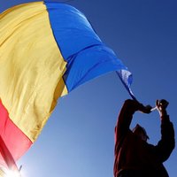 Rumānijas parlaments pieņem likumprojektu, kas raisa bažas par cīņu pret korupciju