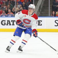 Par pretinieka iesišanu ar nūju 'Canadiens' aizsargs nopelna diskvalifikāciju no rezervistu soliņa