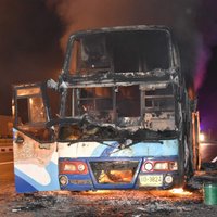 Autobusa ugunsgrēkā Taizemē gājuši bojā 20 viesstrādnieki no Mjanmas