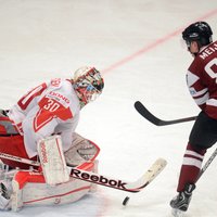 Latvijas hokeja izlase uzvar Beresņeva atgriešanās spēlē