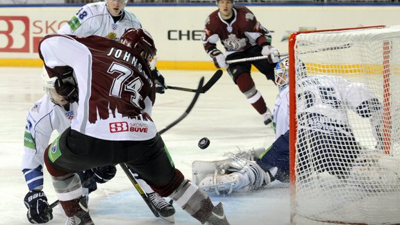 KHL spēle: Rīgas Dinamo - Habarovskas Amur - 3