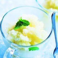 Citronu un ingvera tējas 'granita' – saldējums itāļu gaumē