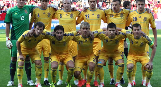 Ukrainas izlases futbolisti saindējas pirms EURO 2012