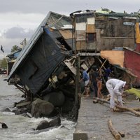 ФОТО: На Филиппины обрушился мощный тайфун: 38 жертв