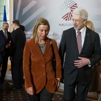 Могерини: опыт Латвии поможет ЕС строить отношения с Россией