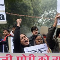 Дели протестует после изнасилования 7-летней школьницы