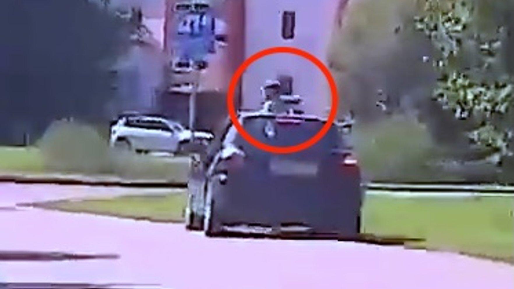 Driver Fined in Latvia for Unsafe Child Transport After Child Seen Out of Sunroof
