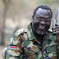 Dienvidsudānas prezidents sīvāko sāncensi ieceļ par viceprezidentu