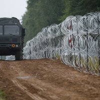 Polija palielinājusi karavīru skaitu pie robežas ar Baltkrieviju