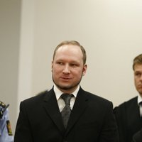 Breiviku atzīst par pieskaitāmu un piespriež cietumsodu