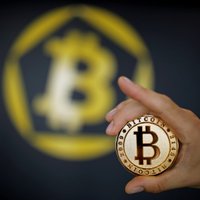 Kriptovalūtu pasaulē dzīres! ASV uzraugi dod zaļo gaismu 'Bitcoin' ETF tirdzniecībai ASV
