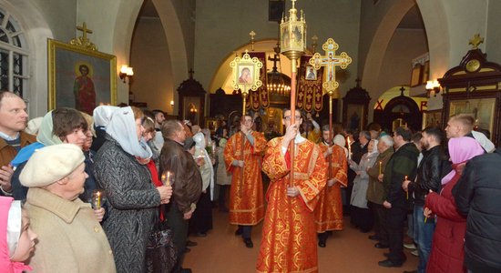 Митрополит Александр поздравил православных Латвии с Пасхой