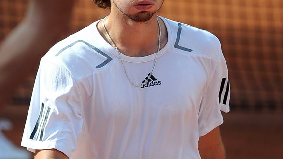 Gulbis pret Nadalu