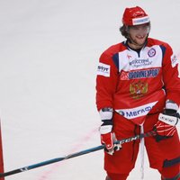 Krievijas un Somijas hokejistiem uzvaras Eirotūres otrā posma pirmajās spēlēs