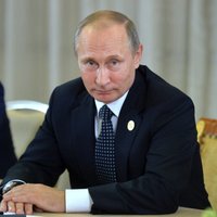 Ir ārprātīgi uztvert Krieviju kā draudu Baltijas valstīm, paziņo Putins