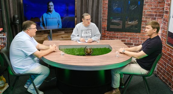 Aizmugure TV: Maksims Krivuņecs, Dainis Kazakevičs