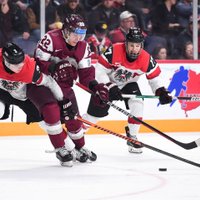 Latvijas U-20 hokejisti lūko nodrošināt vietu nākamā gada elites divīzijas čempionātā