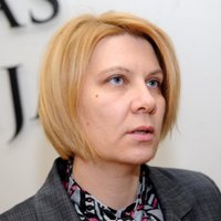 NVD direktori Mūrmani-Umbraško pārcels atpakaļ darbā Veselības ministrijā