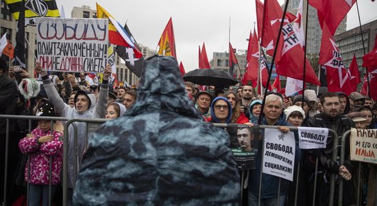 "Чтобы ни одна мать не плакала". Как в Москве прошел самый массовый митинг в поддержку политзаключенных