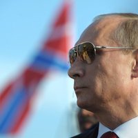 Putins ir iedzinis sevi stūrī un var ķerties pie 'netīrām lietiņām' Baltijā, brīdina Lūkass
