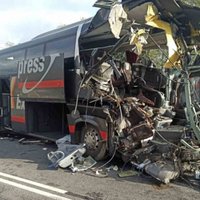Krievijā avarējis 'Lux Express' autobuss, kas bija ceļā uz Rīgu; viens bojāgājušais un vairāki cietušie