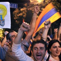 Protestu iespaidā Armēnijas prezidents atliek plānoto elektroenerģijas cenu paaugstināšanu