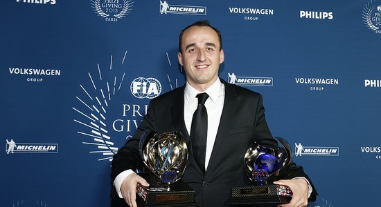 Roberts Kubica nosaukts par FIA Gada personību autosportā