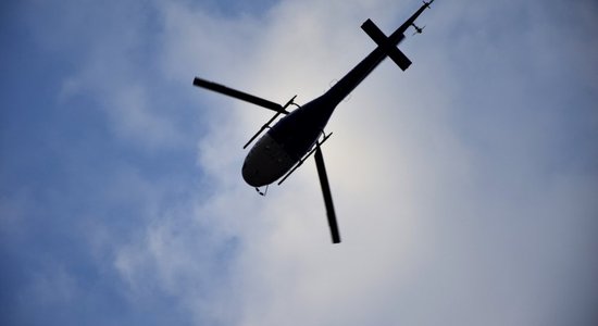 Вертолет ВВС Литвы эвакуировал раненого гражданина Латвии с рыболовного судна